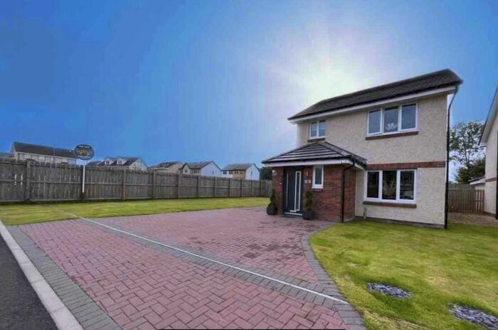 3 Bedroom Detached House For Sale In Laighshaws Place, Larkhall, ML9
