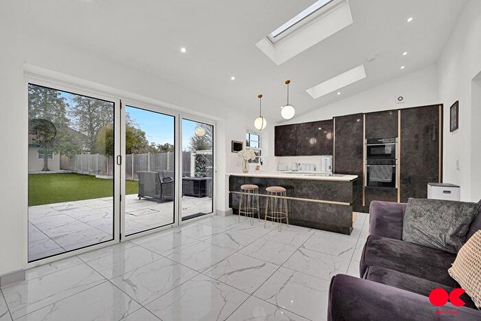 4 Bedroom Semi Detached House For Sale In Maybrick Road, Hornchurch, RM11