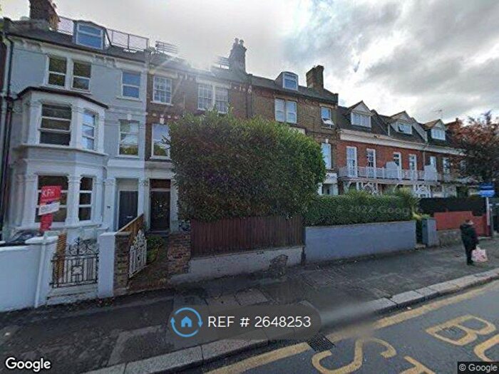3 Bedroom Flat To Rent In The Vale, London, W3