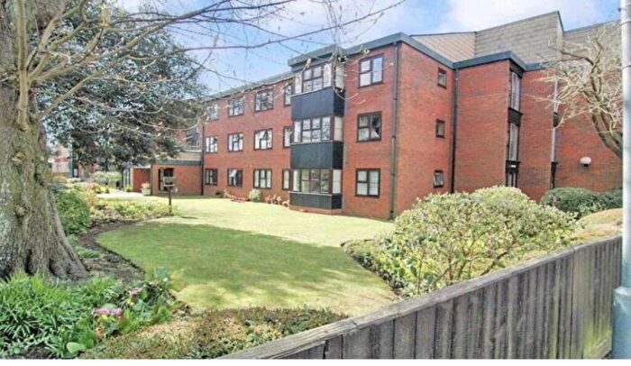 1 Bedroom Apartment For Sale In Lincoln Road, Peterborough, PE1