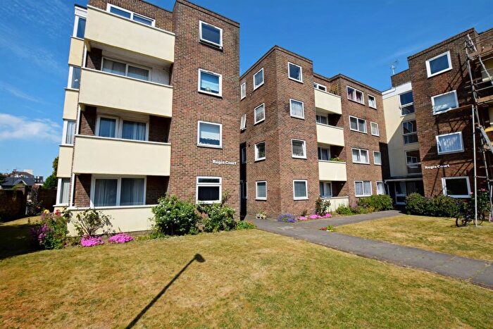 2 Bedroom Flat To Rent In Regis Court, High Street, Bognor Regis, PO21
