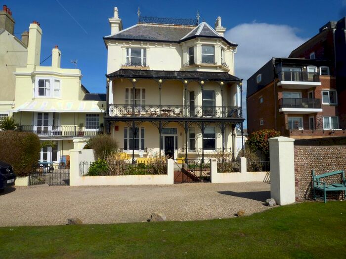 2 Bedroom Flat To Rent In Marine Parade, Bognor Regis, PO21