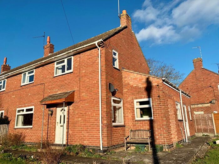 3 Bedroom Semi-Detached House For Sale In Archer Avenue, Braunston, Daventry, NN11