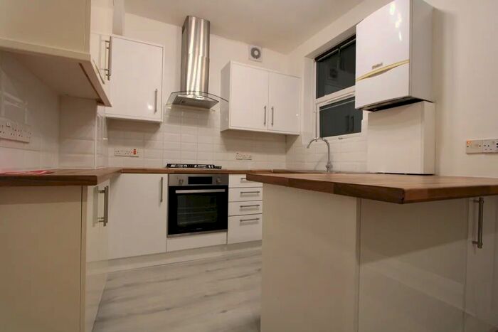 4 Bedroom Terraced House To Rent In Stanley Avenue, New Malden, KT3