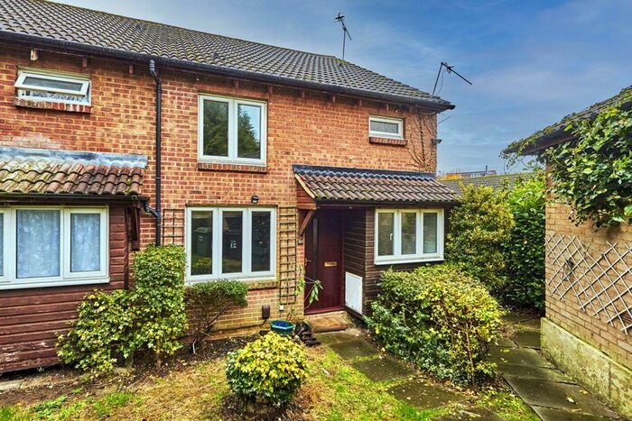 1 Bedroom Property To Rent In Richmond Walk, St.Albans AL4