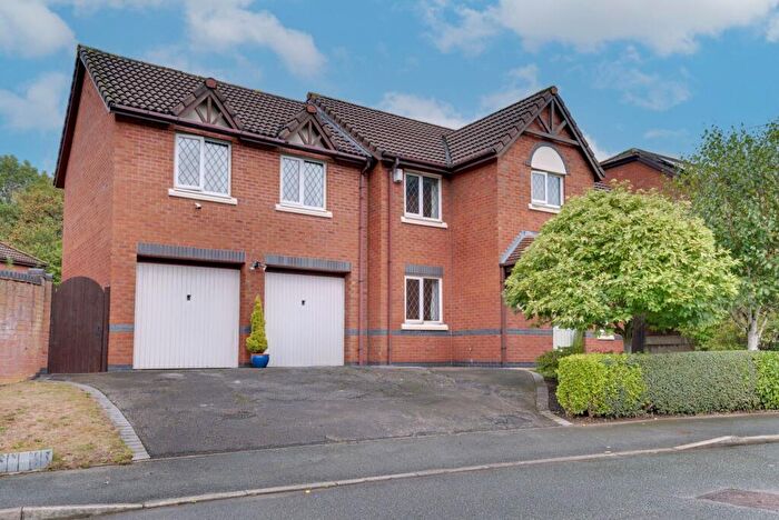 5 Bedroom Detached House For Sale In Ennerdale Drive, Congleton, CW12