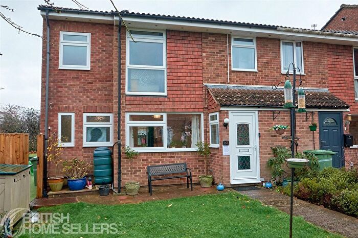 4 Bedroom End Of Terrace House For Sale In Waverley Close, Frome, Somerset, BA11