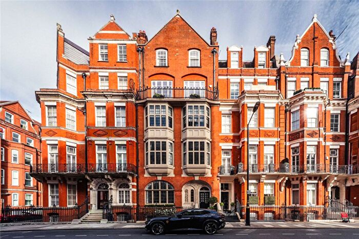 2 Bedroom Flat To Rent In Green Street, Mayfair, W1K
