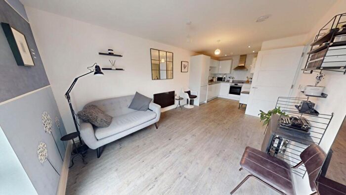 1 Bedroom Apartment To Rent In Alcester Road, Birmingham, B13