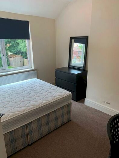 4 Bedroom Semi-Detached House To Rent In Fairholme Road, Withington, Manchester, M20