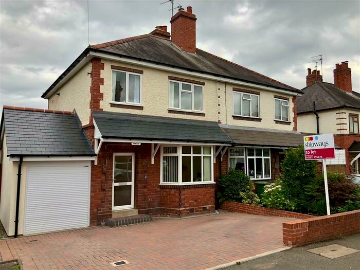 3 Bedroom House To Rent In Cobden Street, Stourbridge, DY8