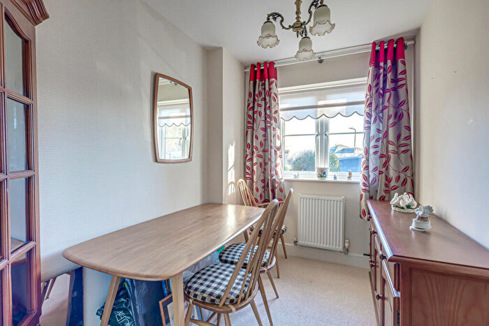 3 Bedroom Detached Bungalow For Sale In Hylands Grove, Leigh-on-sea, SS9