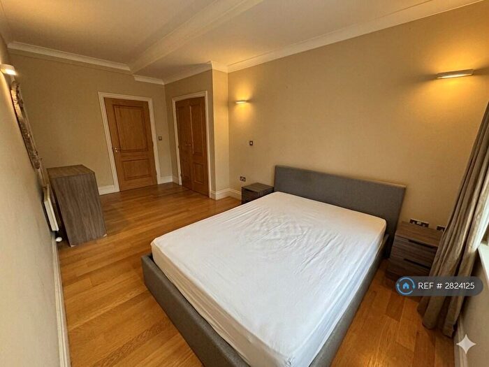 2 Bedroom Flat To Rent In Victoria House, London, EC4Y