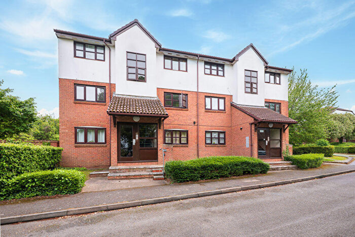 1 Bedroom Apartment For Sale In Cooper Close, Greenhithe, DA9