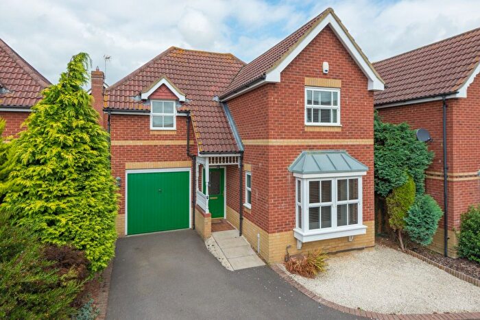 3 Bedroom Detached House To Rent In Siskin Close, Kennington, Ashford, TN25