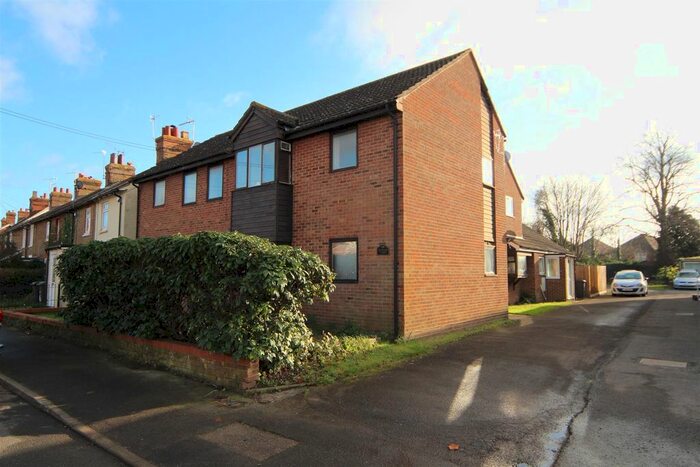 1 Bedroom Flat To Rent In Peckham Court, The Freehold, East Peckham, TN12