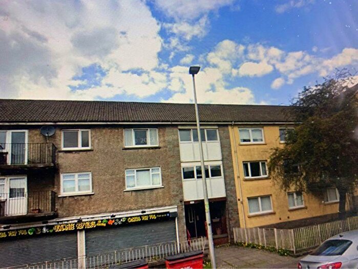 3 Bedroom Flat To Rent In Deedes Street, Airdrie, ML6