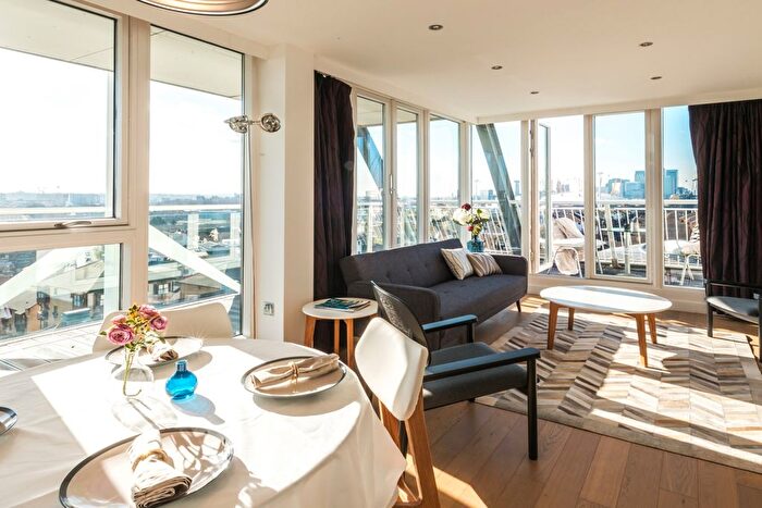 2 Bedroom Flat For Sale In Eastern Quay, Rayleigh Road, Royal Docks London, E16