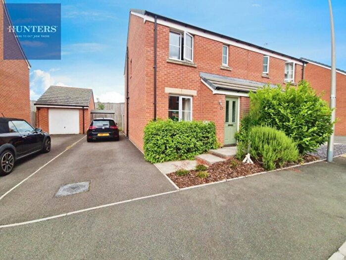 3 Bedroom House For Sale In Maes Brynach, Brynmenyn, Bridgend, CF32