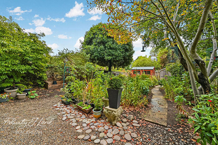 1 Bedroom Apartment For Sale In Vanbrugh Park, London, SE3