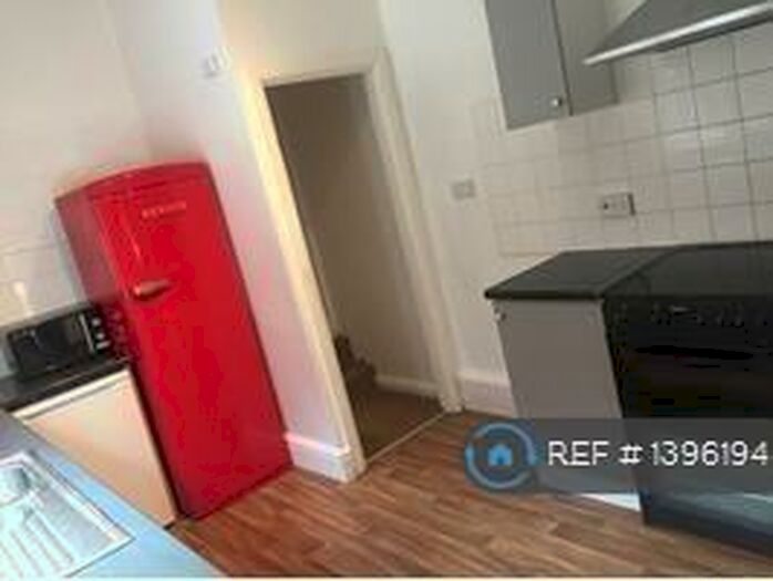 7 Bedroom Detached House To Rent In Brunswick Street, Sheffield, S10