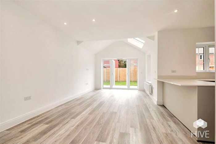 4 Bedroom Detached House For Sale In Station Road, Fordingbridge, SP6
