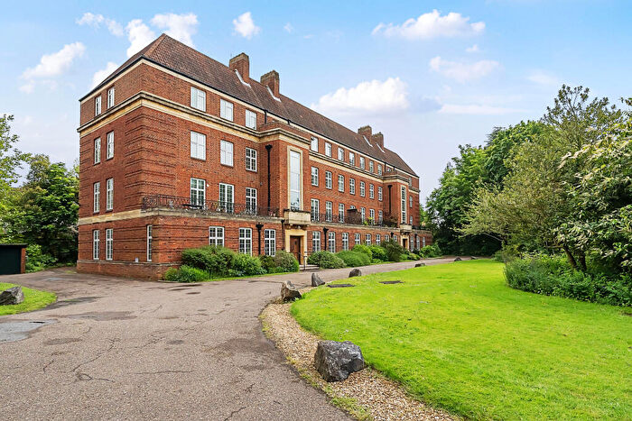 1 Bedroom Apartment To Rent In Woodstock Close, Oxford, OX2