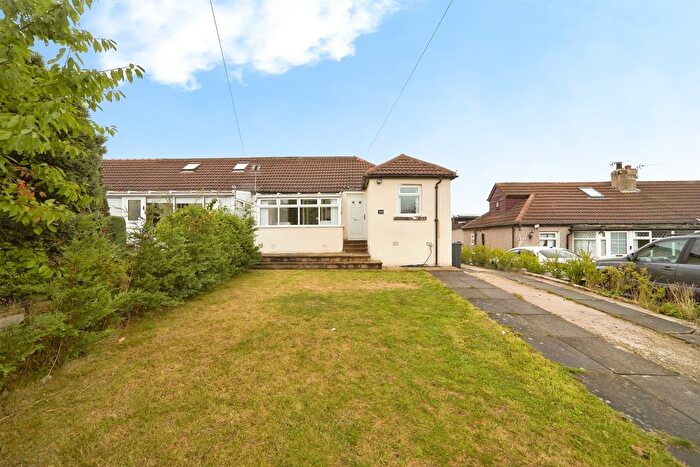 3 Bedroom Terraced Bungalow For Sale In Haworth Road, Bradford, BD9