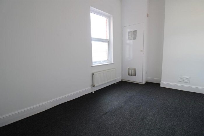 1 Bedroom Flat To Rent In Victoria Road North, Southsea, PO5