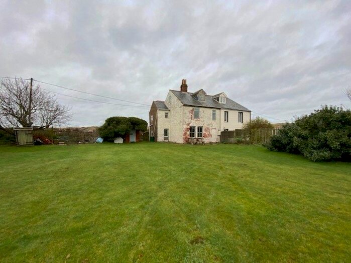 4 Bedroom Semi-Detached House For Sale In Hempstead End, North Gap, Eccles-On-Sea, Norfolk, NR12