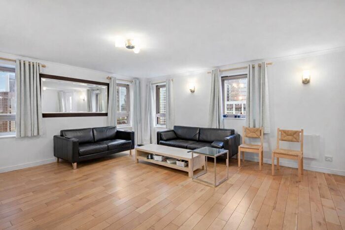 2 Bedroom Apartment To Rent In Meridian Place, London, E14