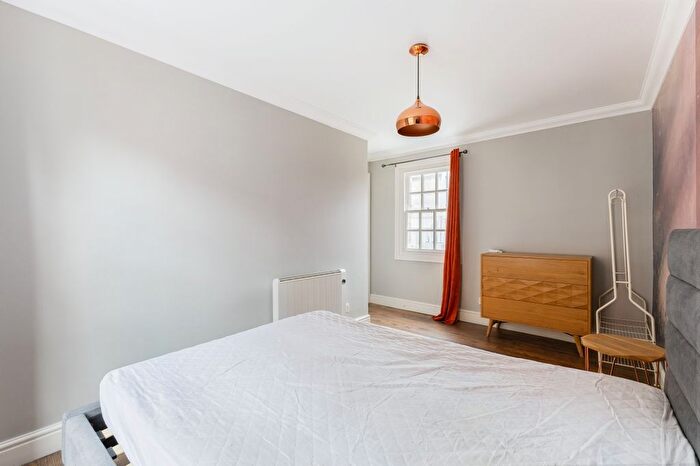3 Bedroom Flat To Rent In George Street, Oxford, OX1