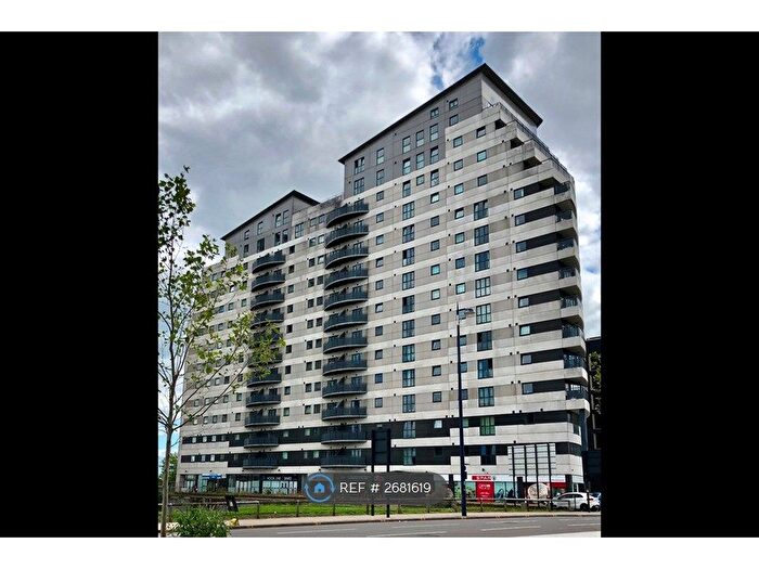 2 Bedroom Flat To Rent In Masshouse Plaza, Birmingham, B5