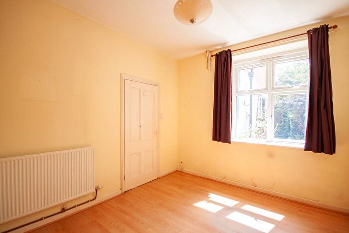 5 Bedroom Terraced House For Sale In Milton Road, Weston-Super-Mare - No Chain, BS23