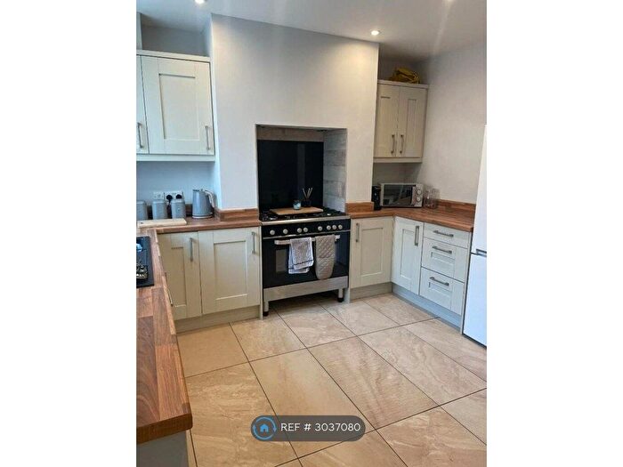 2 Bedroom Terraced House To Rent In Devonshire St, Chesterfield, S43