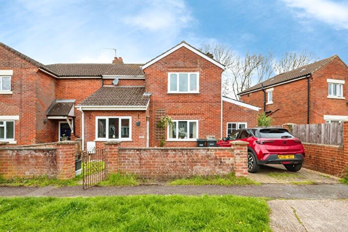 4 Bedroom Semi Detached House For Sale In Lawn Road, Eastleigh, SO50