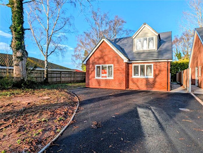 3 Bedroom Detached House For Sale In Granary Court, Shenstone, Kidderminster, Worcestershire, DY10