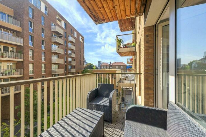 1 Bedroom Flat To Rent In Oxley Square, Bromley-by-Bow, E3