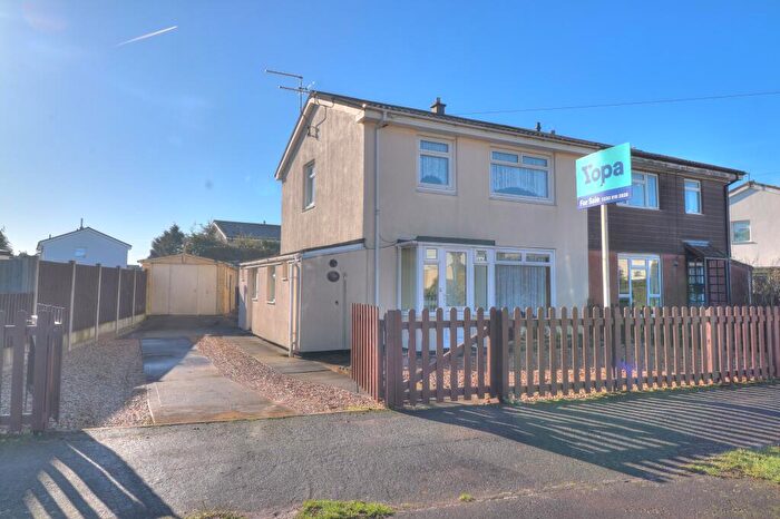 3 Bedroom Semi Detached House For Sale In Manor Road, East Leake, Loughborough, LE12