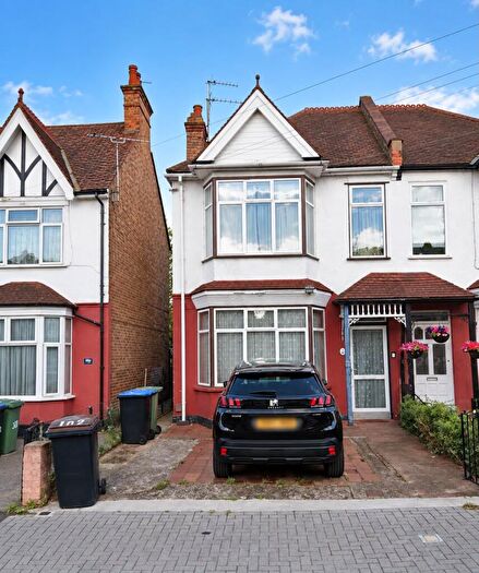 4 Bedroom Semi Detached House For Sale In Swinderby Road, Wembley, HA0