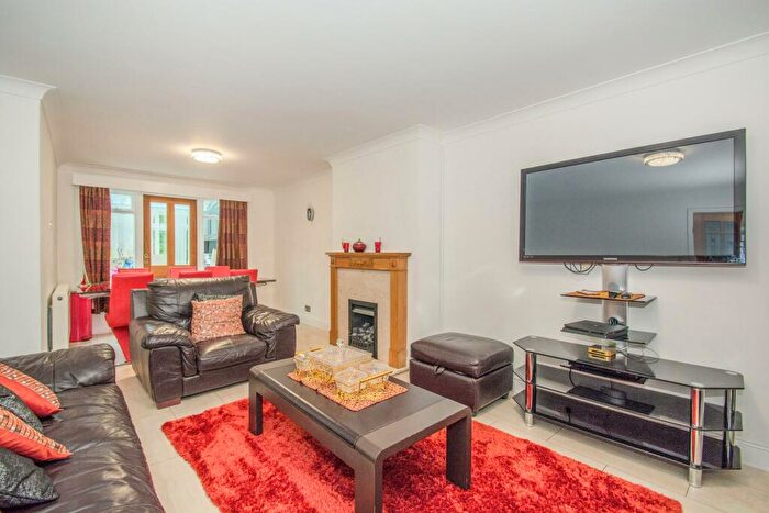 5 Bedroom House To Rent In Huron Crescent, Cardiff, CF23