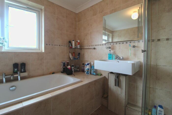 1 Bedroom End Of Terrace House To Rent In Cheviots, Hemel Hempstead, Hertfordshire HP2