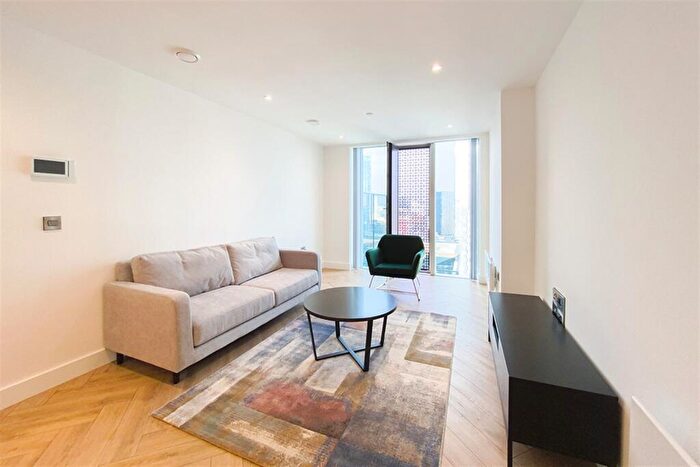 2 Bedroom Apartment To Rent In Elizabeth Tower, M15