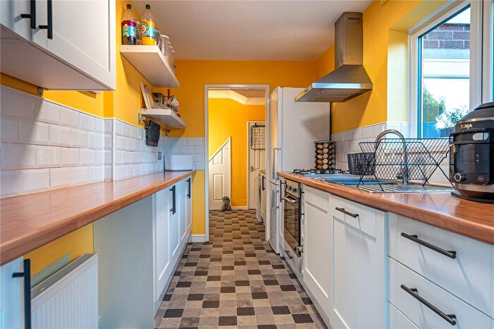 3 Bedroom Semi-Detached House For Sale In Wigford Road, Dosthill, Tamworth, Staffordshire, B77