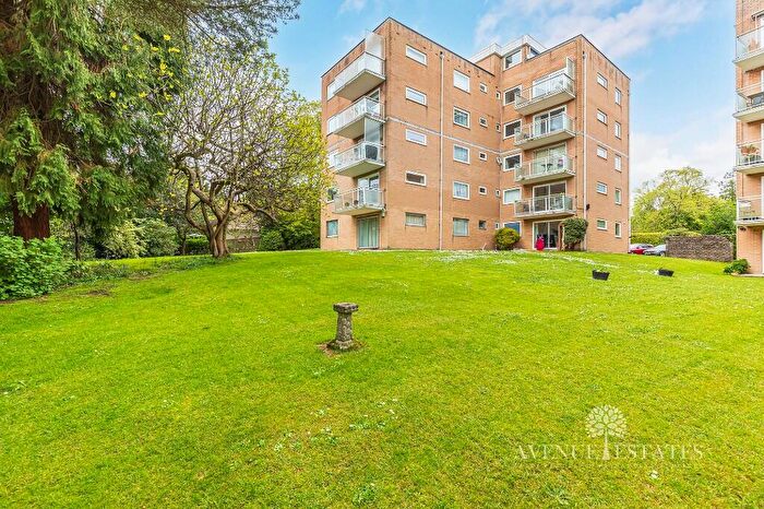 2 Bedroom Apartment For Sale In St. Valerie Road, Bournemouth, Dorset, BH2