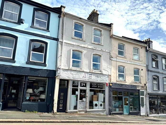 2 Bedroom Flat To Rent In Molesworth Road, Millbridge, Plymouth, PL1