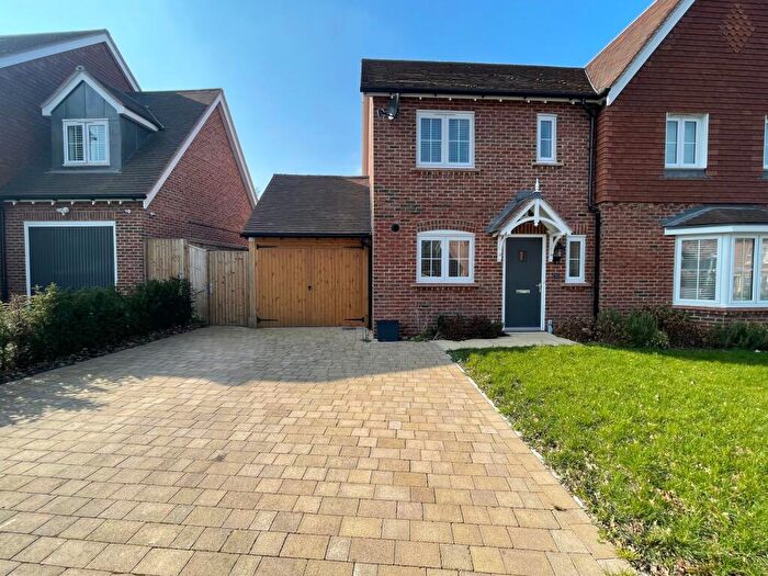 2 Bedroom Semi Detached House To Rent In Murano Drive, Chineham, RG24