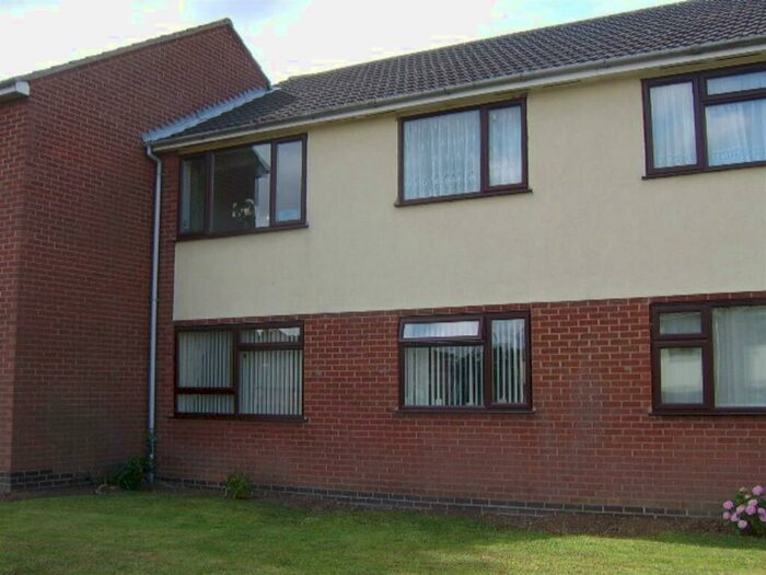 1 Bedroom Flat To Rent In Middlefield Court, Hinckley, LE10
