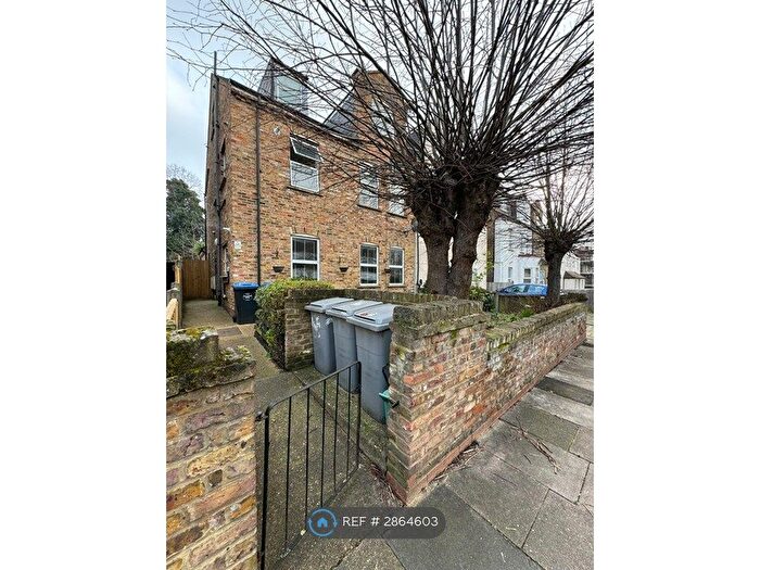 1 Bedroom Flat To Rent In Connaught Road, London, NW10