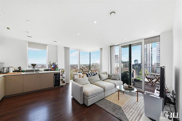 2 Bedroom Flat To Rent In Kingly Building, Woodberry Down, N4